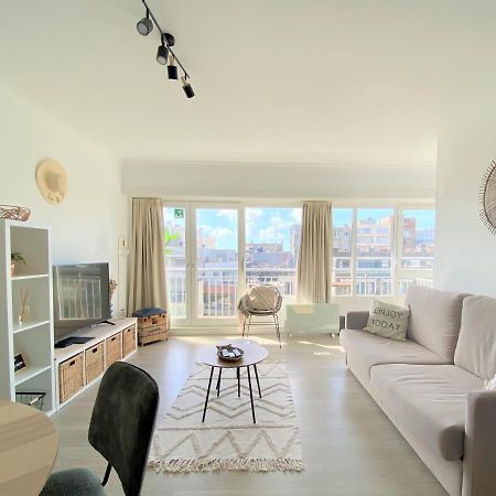 O'Stay Appartement Oostende Met Parking 50M Van Zeedijk Екстериор снимка