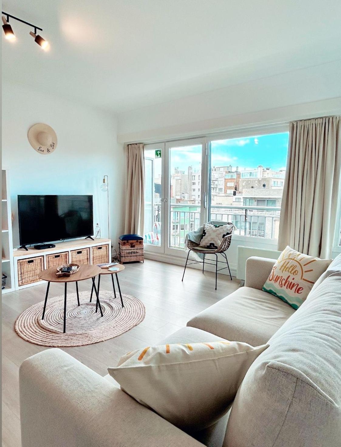 O'Stay Appartement Oostende Met Parking 50M Van Zeedijk Екстериор снимка